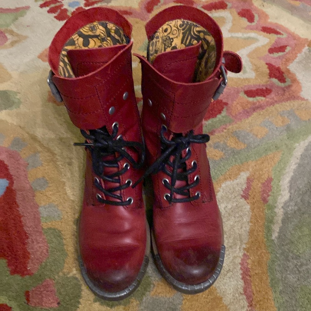 Fly London Lask Red Combat Boots Sz. 6 (36) Slightly used in good condition.